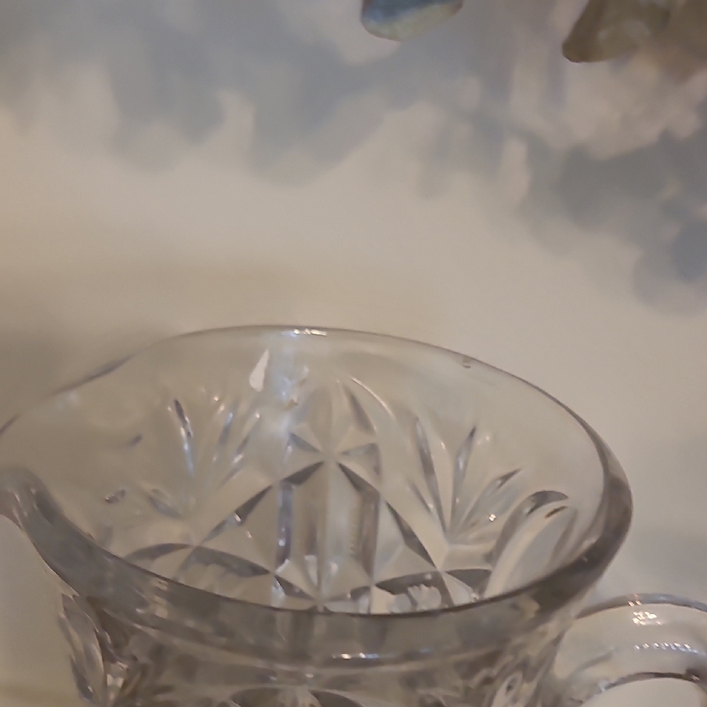 Elegant Crystal Water Pitcher - Picture 4 of 8